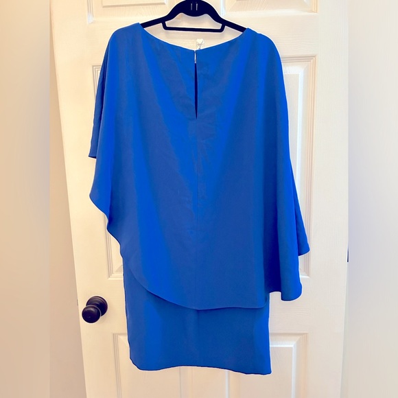 Trina Turk Dess - Size Medium - Picture 2 of 3